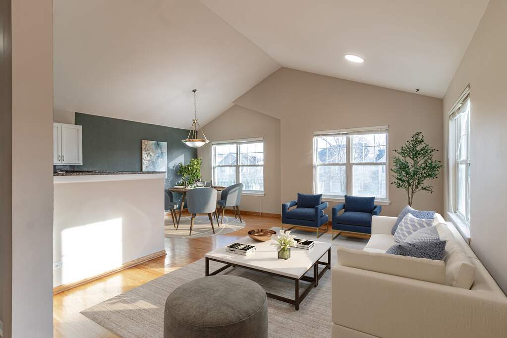 346 Pine Lake Circle, Vernon Hills, IL 60061 MLS 11960145