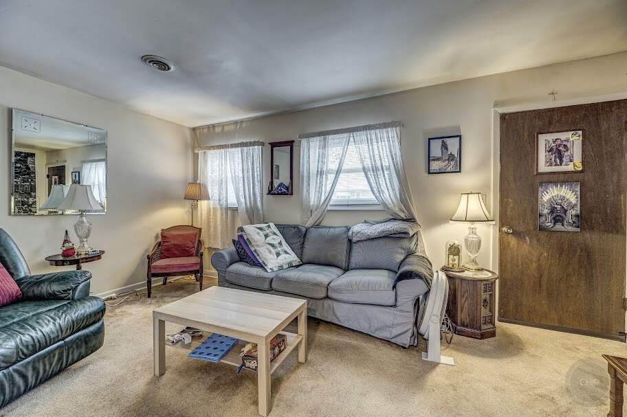 1643 N 43rd Avenue, Stone Park, IL 60165 MLS 11961323 properties