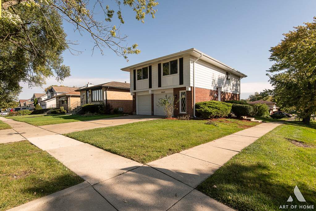 18009 Ravisloe Terrace, Country Club Hills, IL 60478 MLS 11968203