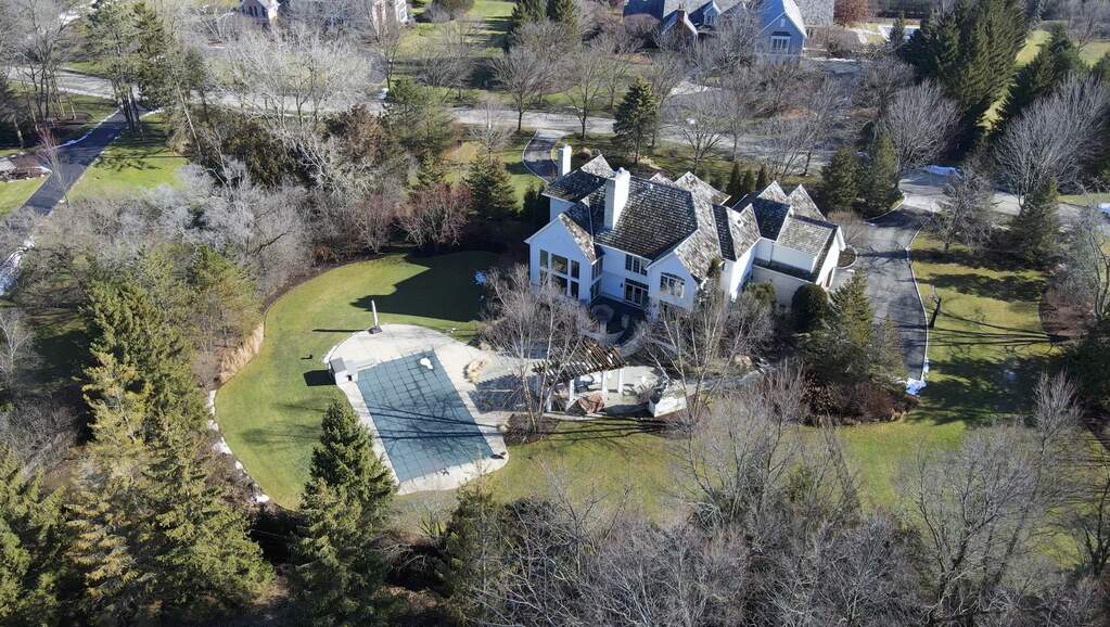 1660 Paddock Lane, Lake Forest, IL 60045 MLS 11970217 properties