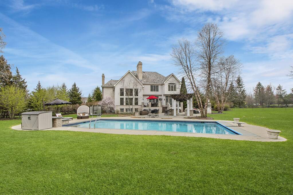 1660 Paddock Lane, Lake Forest, IL 60045 MLS 11970217 properties