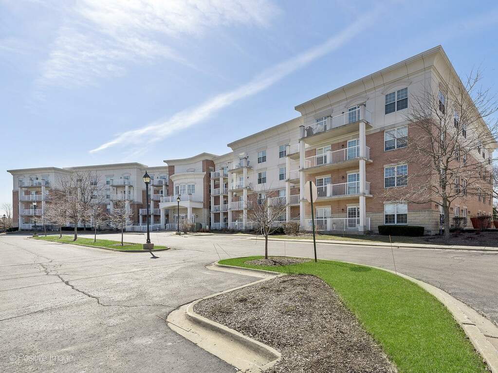 601 W Rand Road 307, Arlington Heights, IL 60004 MLS 11975834