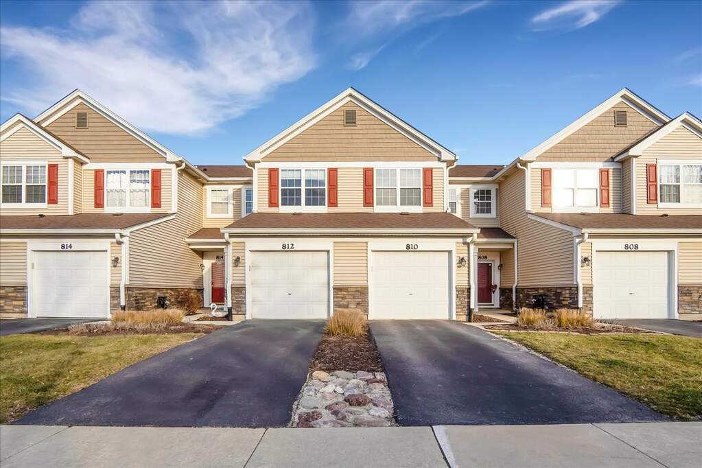 812 Genesee Drive, Naperville, IL 60563 MLS 11978896 properties