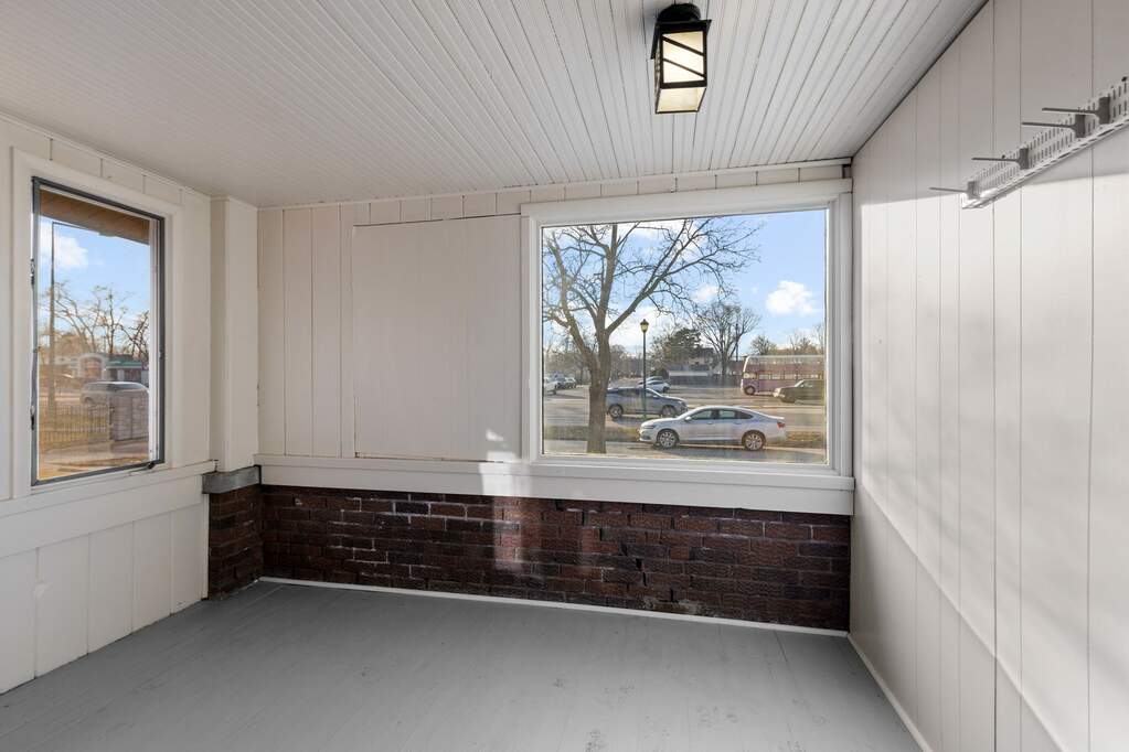 5009 N 2nd Street, Loves Park, IL 61111 MLS 11987575 properties