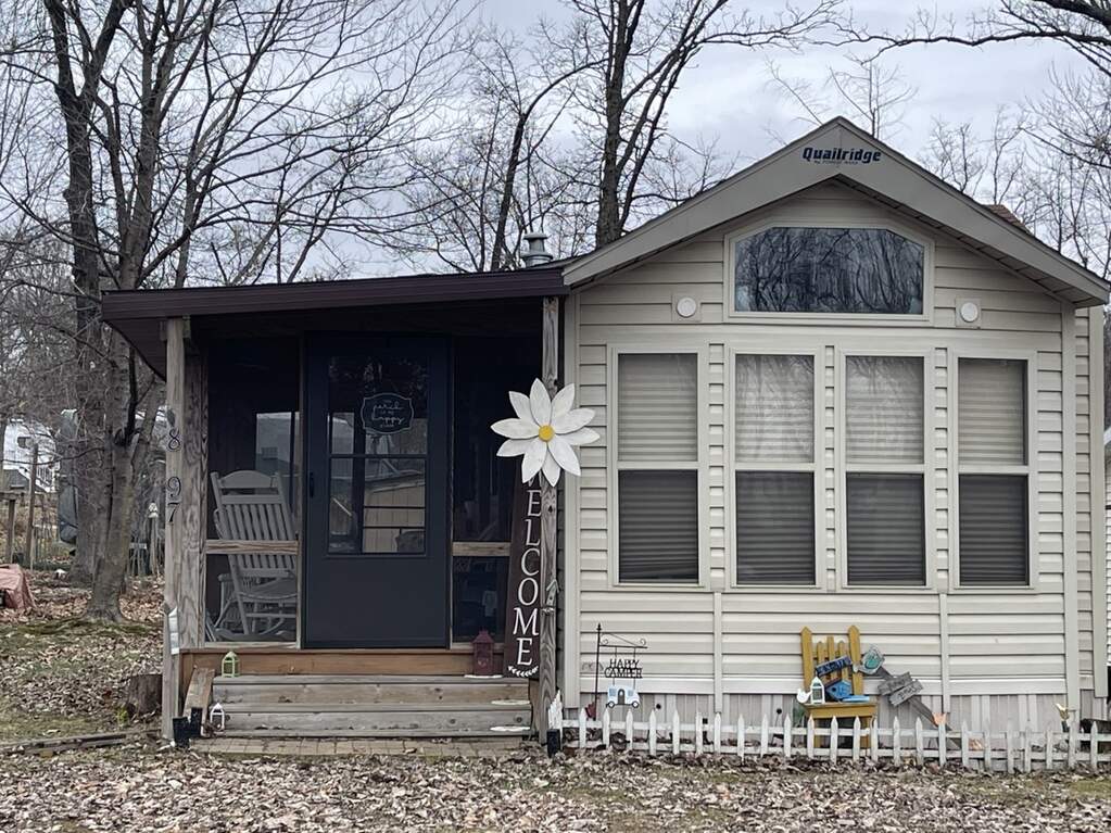 897 Woodhaven Lakes, Sublette, IL 61367 MLS 11996133 properties