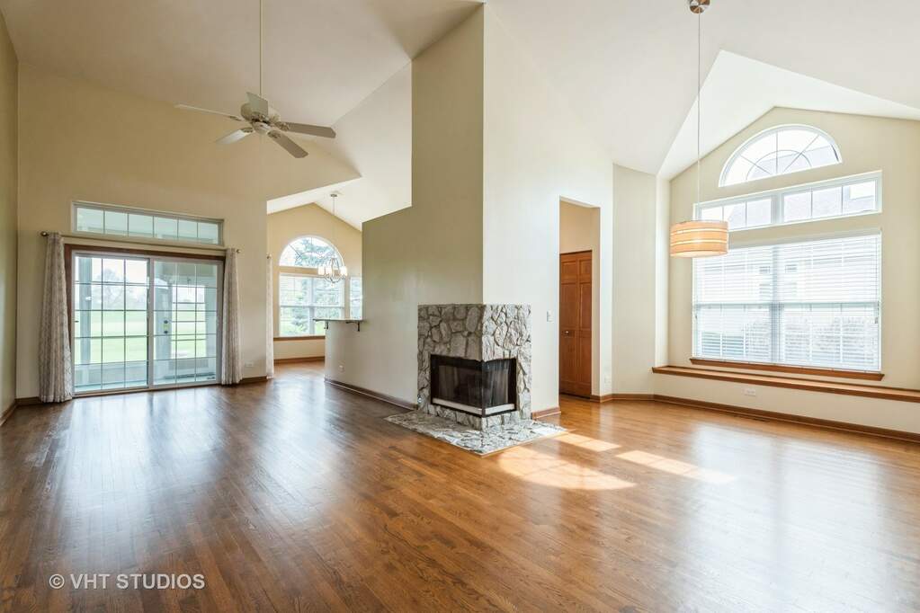 9506 Lane, Crystal Lake, IL 60014 MLS 11998472