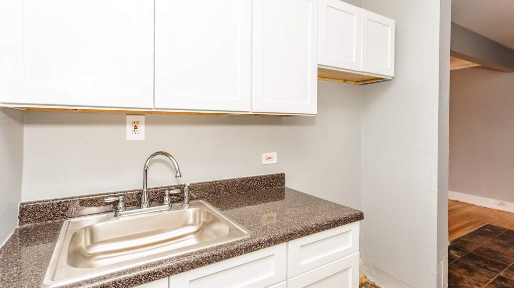 6959 S Paxton Avenue 2A, Chicago, IL 60649 MLS 12001668 properties Chicagoland