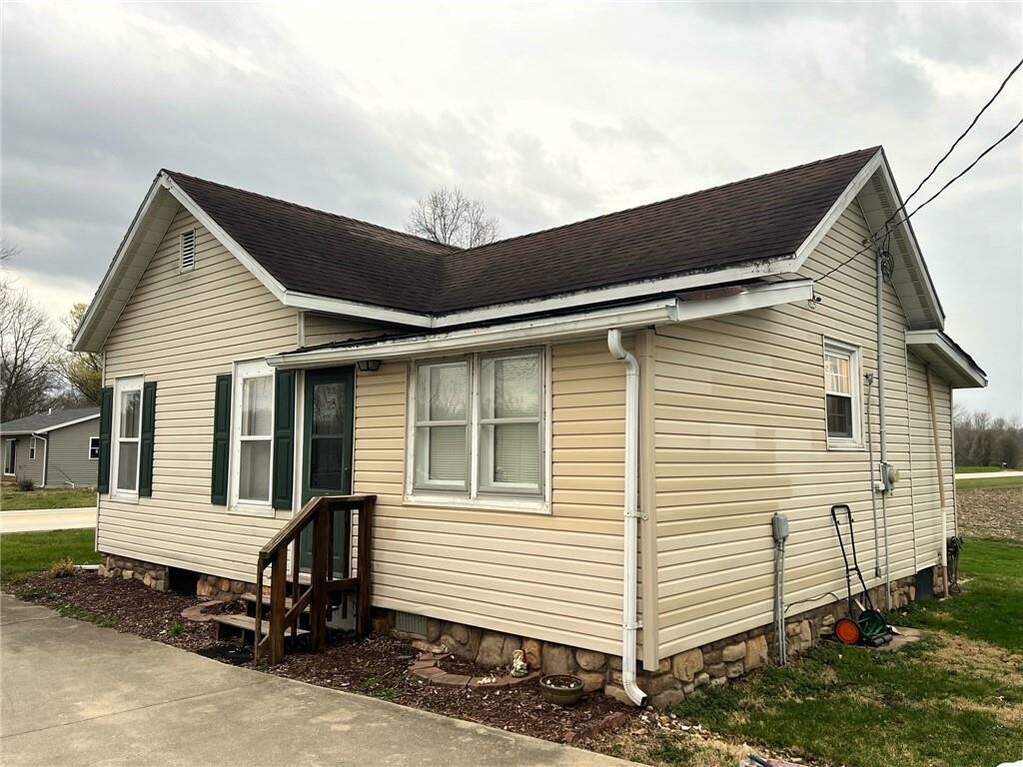 7008 E Us Highway 40, Altamont, IL 62411 MLS 12005770 properties