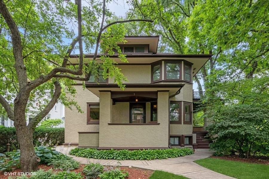 7 Elizabeth Court Oak Park IL 60302 MLS# 12013664 properties 7 Elizabeth Court Oak Park IL 60302 MLS# 12013664 properties