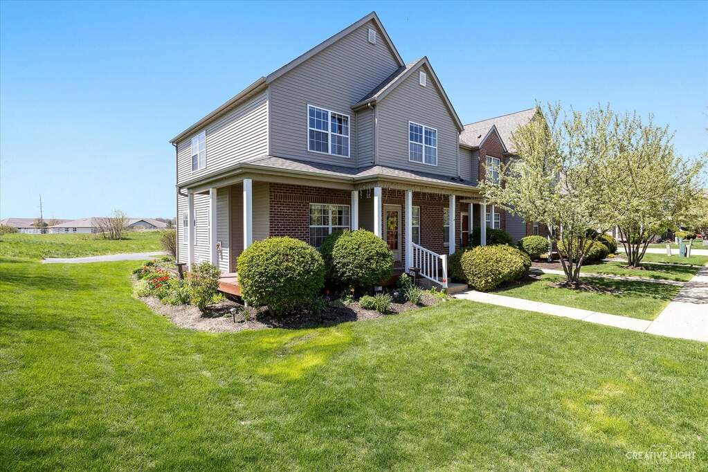 606 Clayton Circle 606, Sycamore, IL 60178 MLS 12022925