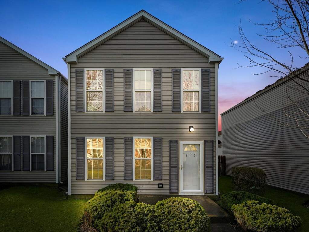 796 Symphony Drive, Aurora, IL 60504 MLS 12028830 properties