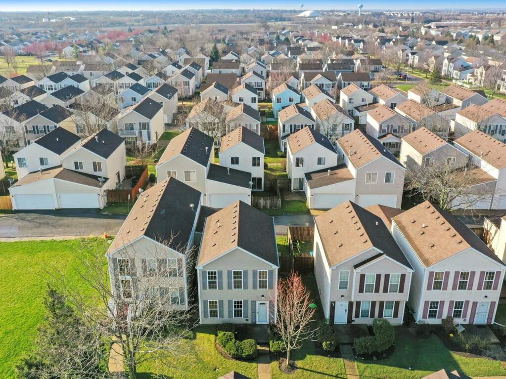 796 Symphony Drive, Aurora, IL 60504 MLS 12028830 properties