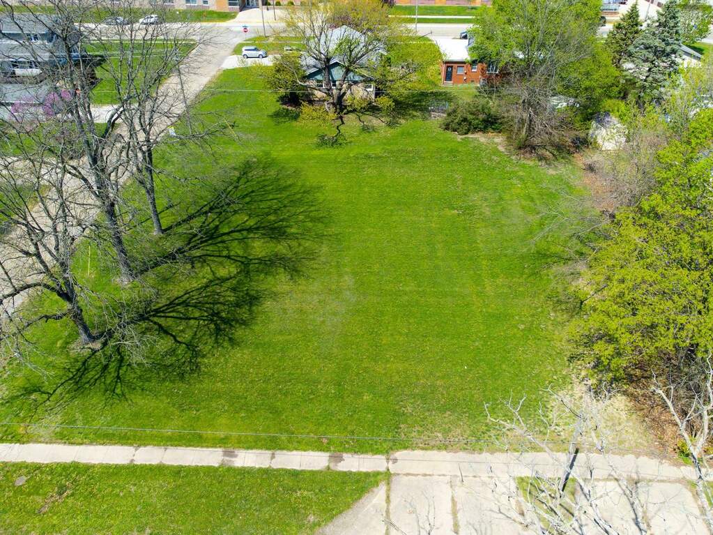 600 E Cedar Street, Leroy, IL 61752 MLS 12032831 properties