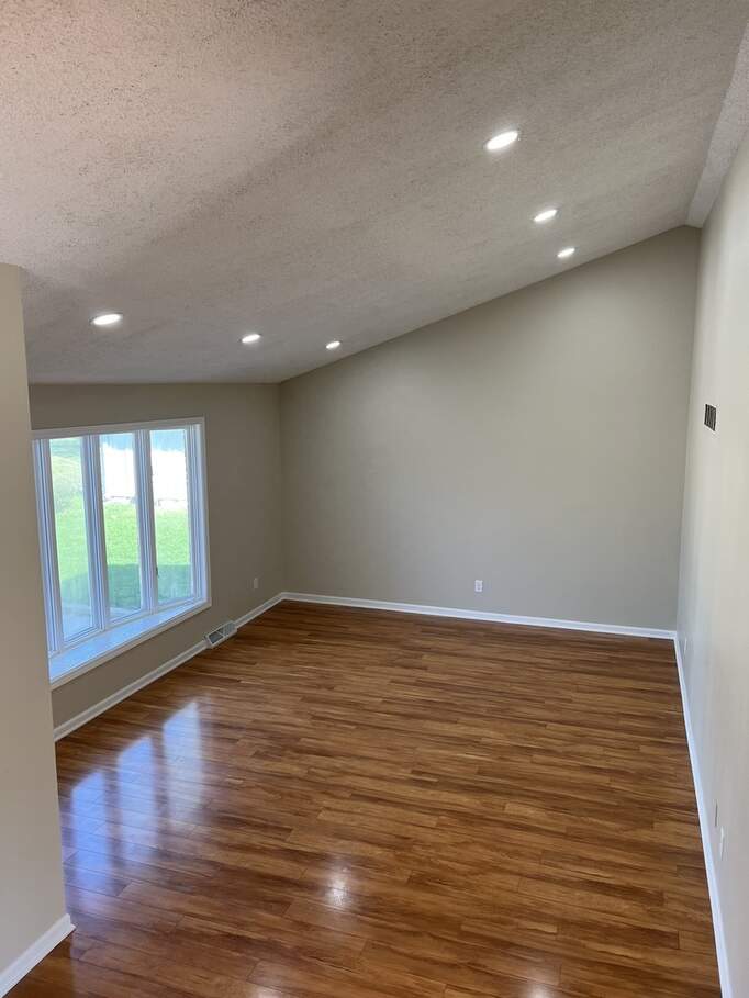 605 N Randall Road, Aurora, IL 60506 MLS 12033805 properties