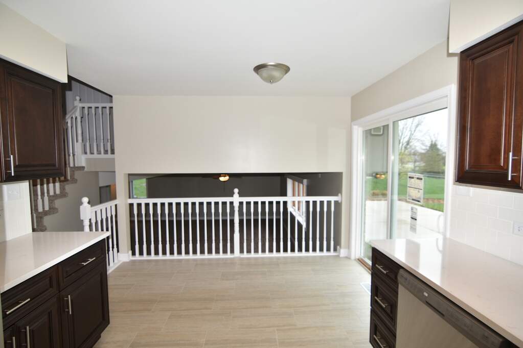 7559 W Lakeside Drive, Frankfort, IL 60423 MLS 12035666