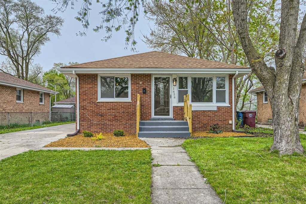 1658 Ingrid Lane, Chicago Heights, IL 60411