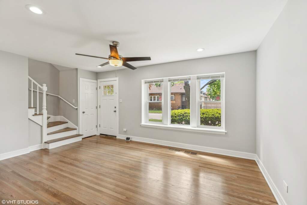 2550 E 91st Street, Chicago, IL 60617 MLS 12044604 properties