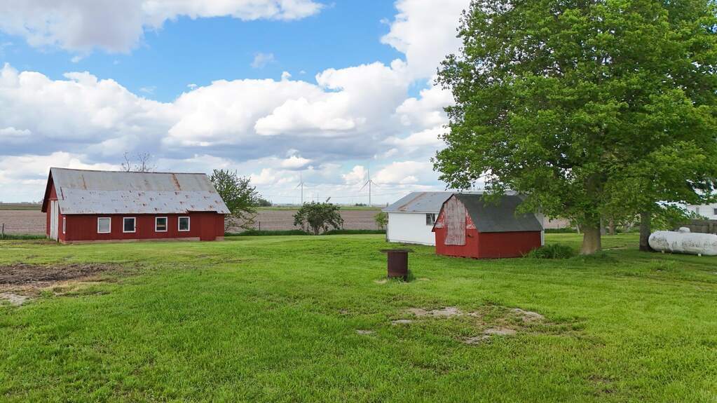 923 N 600 E Road, Sibley, IL 61773 MLS 12046570 properties