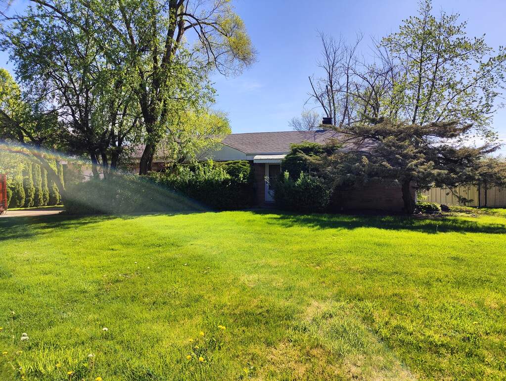 223 Hickory Court Northbrook IL 60062 MLS# 12047665 properties 223 Hickory Court Northbrook IL 60062 MLS# 12047665 properties