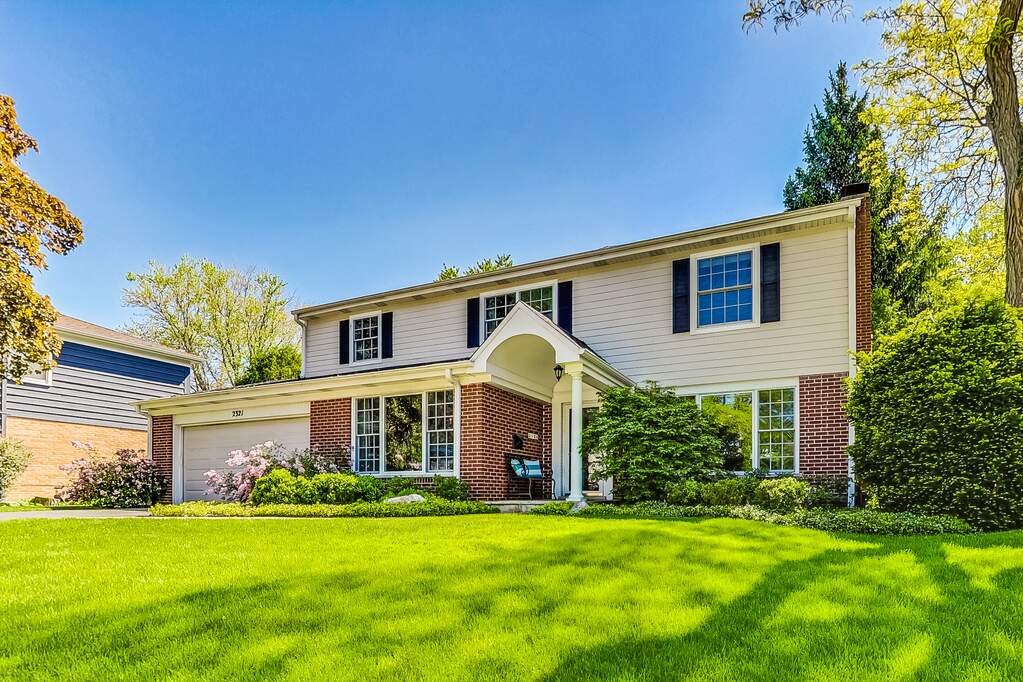 2321 Swainwood Drive, Glenview, IL 60025 MLS 12053278 properties