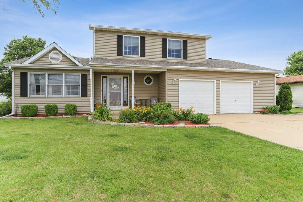 804 E Benham Street, Tolono, IL 61880 MLS 12072504 properties