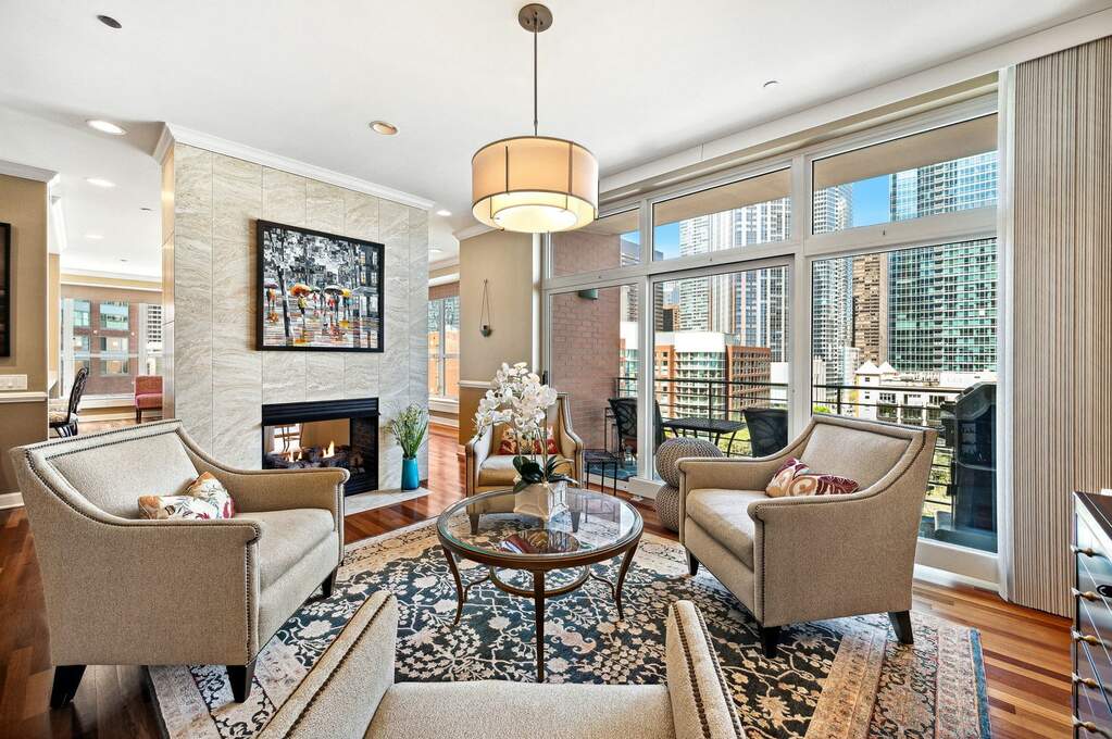 415 E North Water Street 1007, Chicago, IL 60611 MLS 12080737