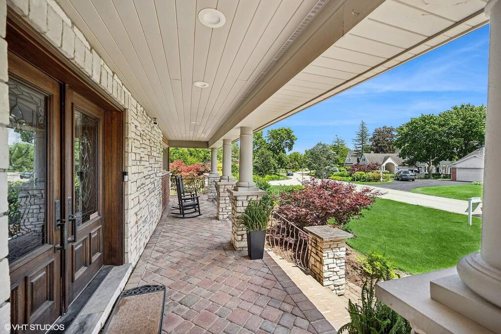 2110 Swainwood Drive, Glenview, IL 60025 MLS 12087341 properties