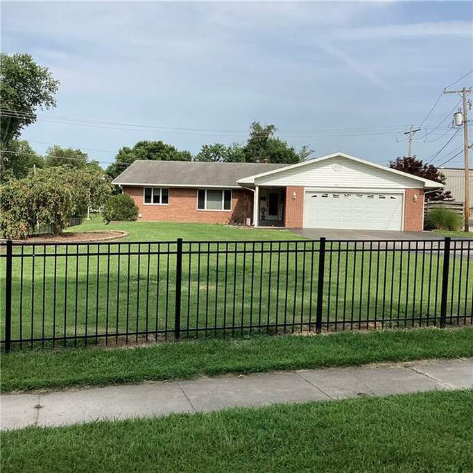 701 S 5th Street, Effingham, IL 62401