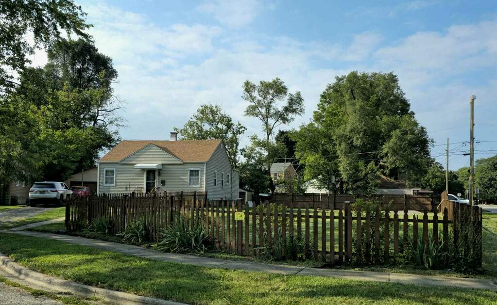 1104 Woodlawn Circle