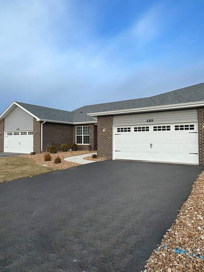 489 Ridge Lane, Bolingbrook, IL 60440