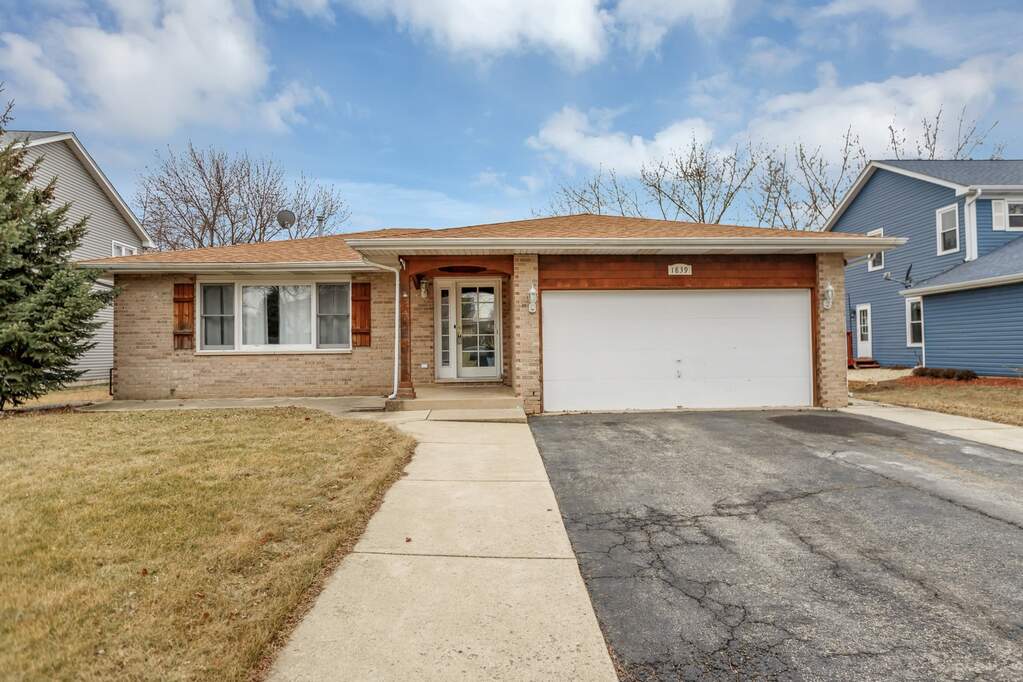 1839 Maroon Bells Lane, Bolingbrook, IL 60490