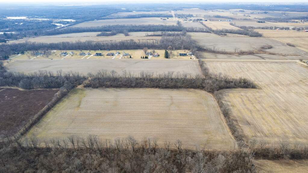 19300 N 1370 East Road, Danville, IL 61834