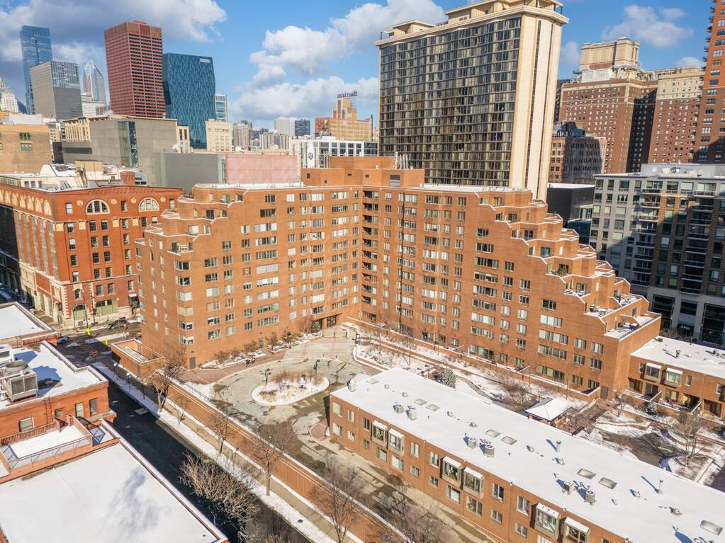 801 S Plymouth Court #412 Chicago IL 60605 MLS# 12293349 801 S Plymouth Court #412 Chicago IL 60605 MLS# 12293349