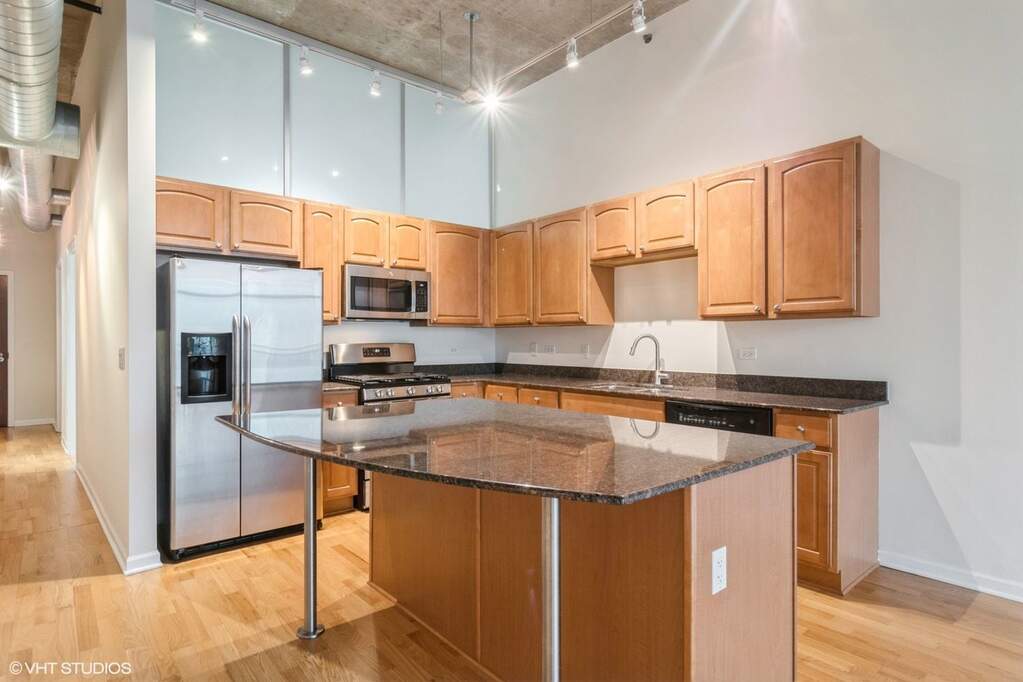 125 E 13th Street #1305, Chicago, IL 60605