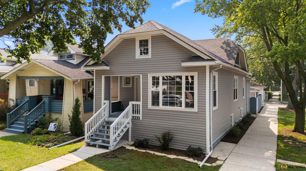 4656 N Leamington Avenue