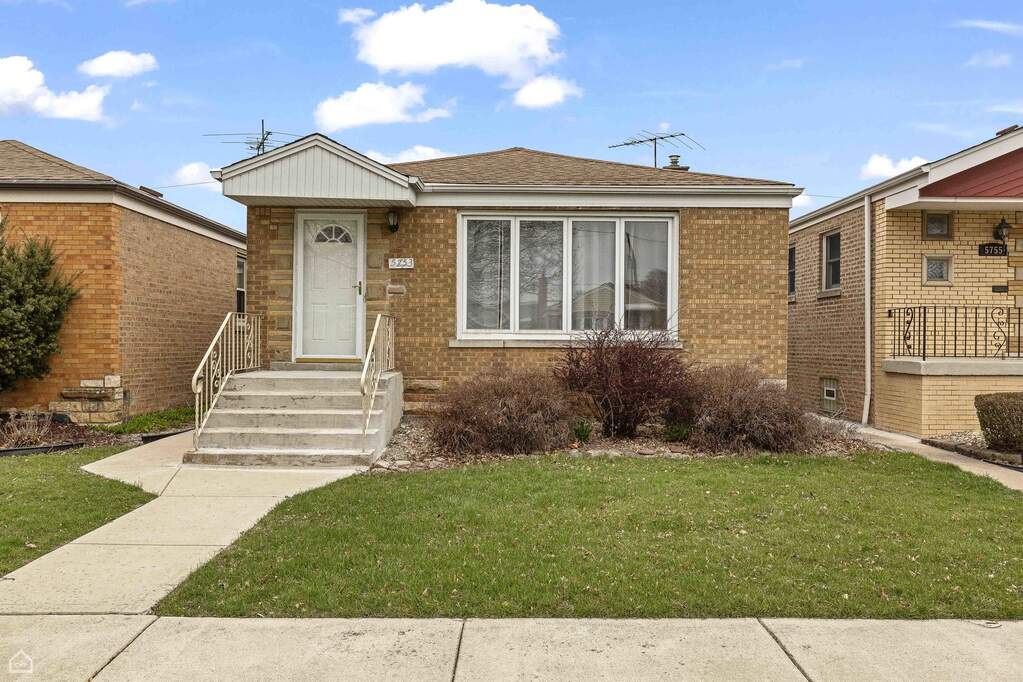 5753 S Moody Avenue, Chicago, IL 60638 | MLS# 12337699 | @properties ...
