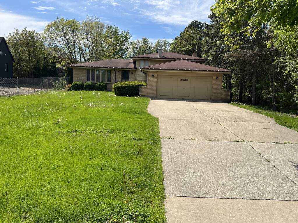 5628 S Garfield Street