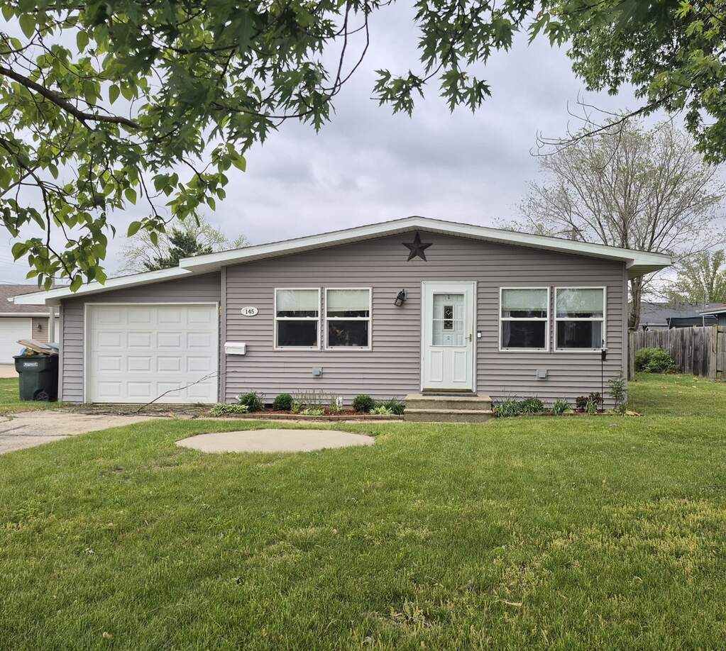 145 W Des Plaines Street
