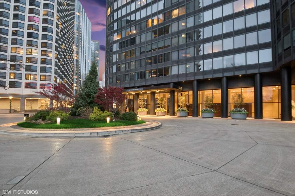 155 N Harbor Drive #1103, Chicago, IL 60601