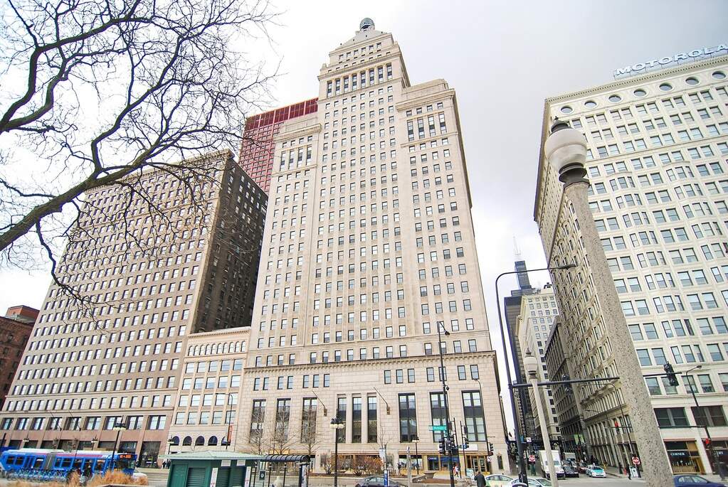 310 S Michigan Avenue #2001