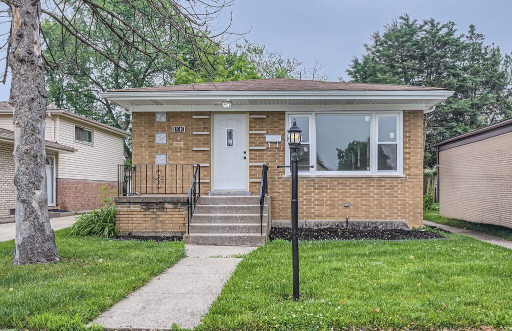 15019 Evers Street, Dolton, IL 60419 | MLS# 12387827 | @properties ...
