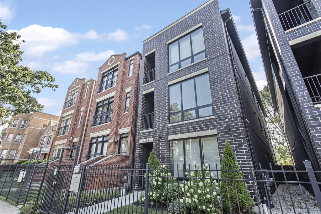 6500 S Ingleside Avenue #2