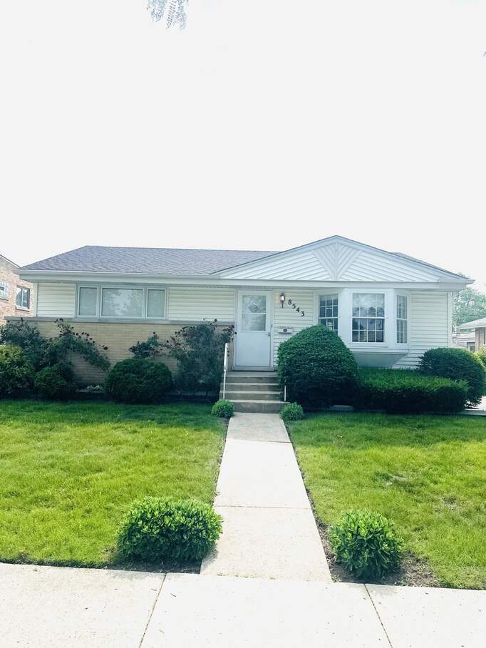 8543 N Oriole Avenue