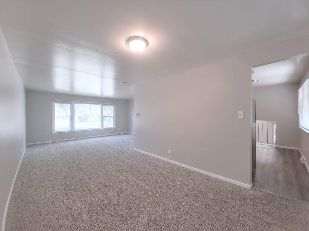 17148 Evans Drive, South Holland, IL 60473 | MLS# 12408947 ...