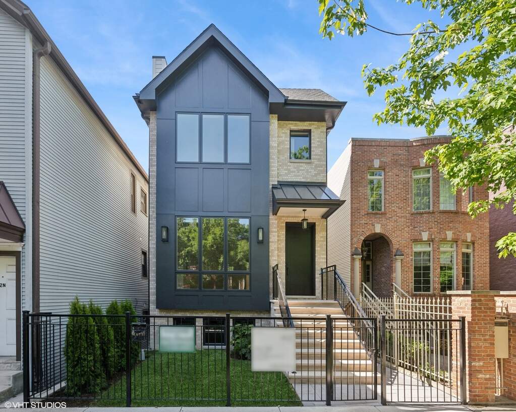 1639 W Wrightwood Avenue