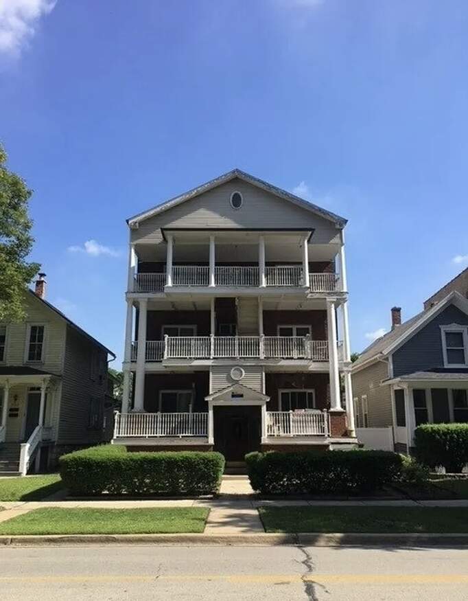 1120 Ontario Street #202