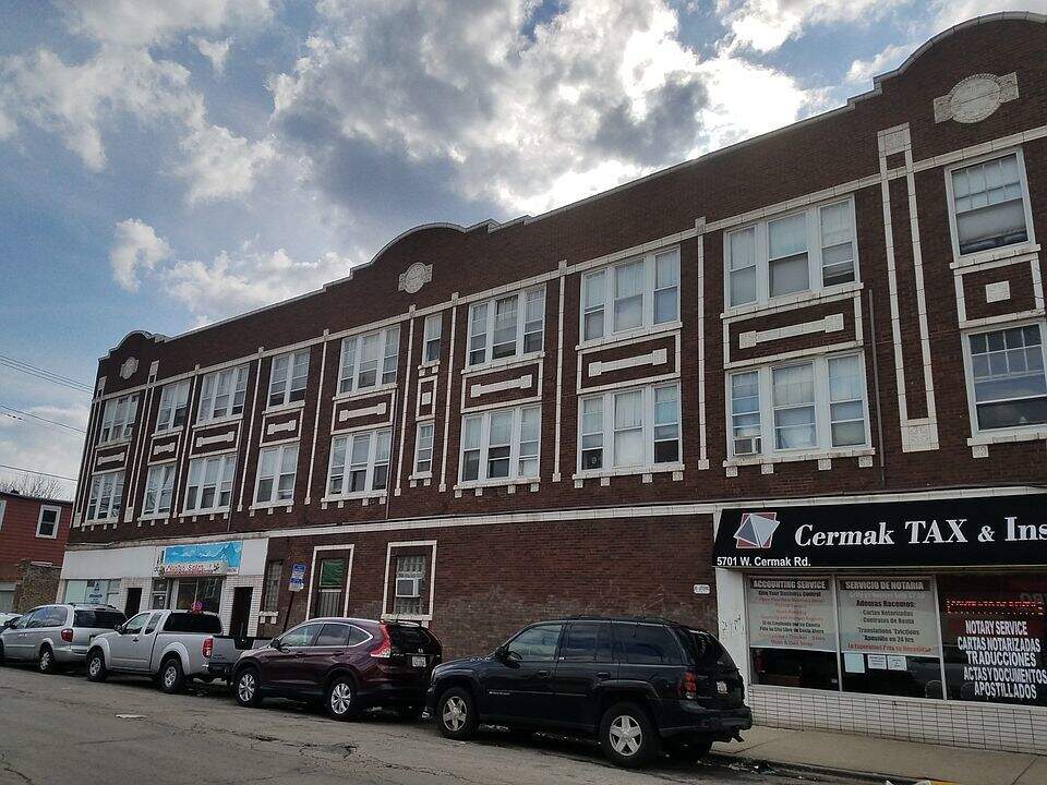 2206 S 57th Avenue #1