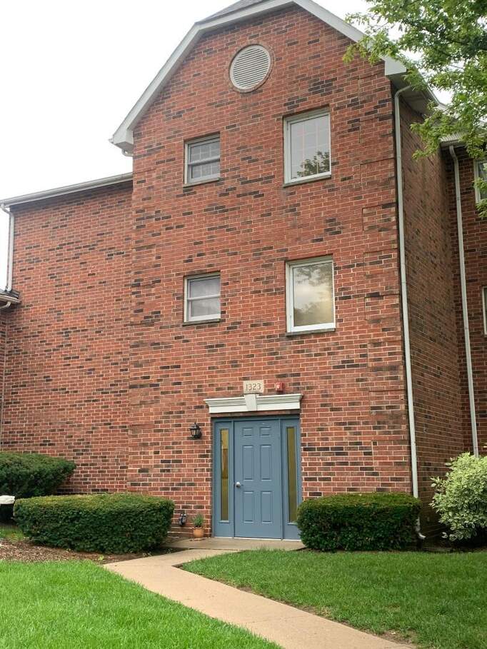 1323 Cunat Court #1G