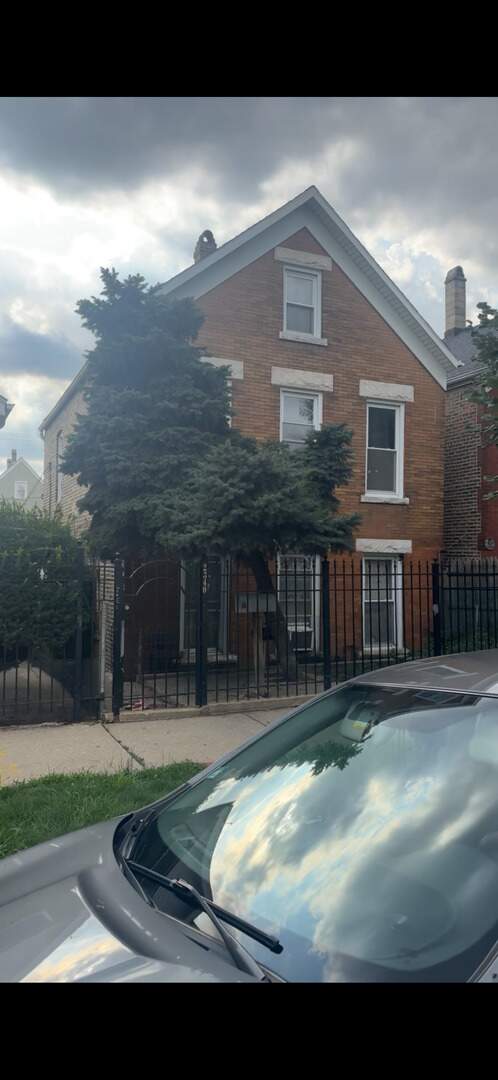 2340 S Sacramento Avenue