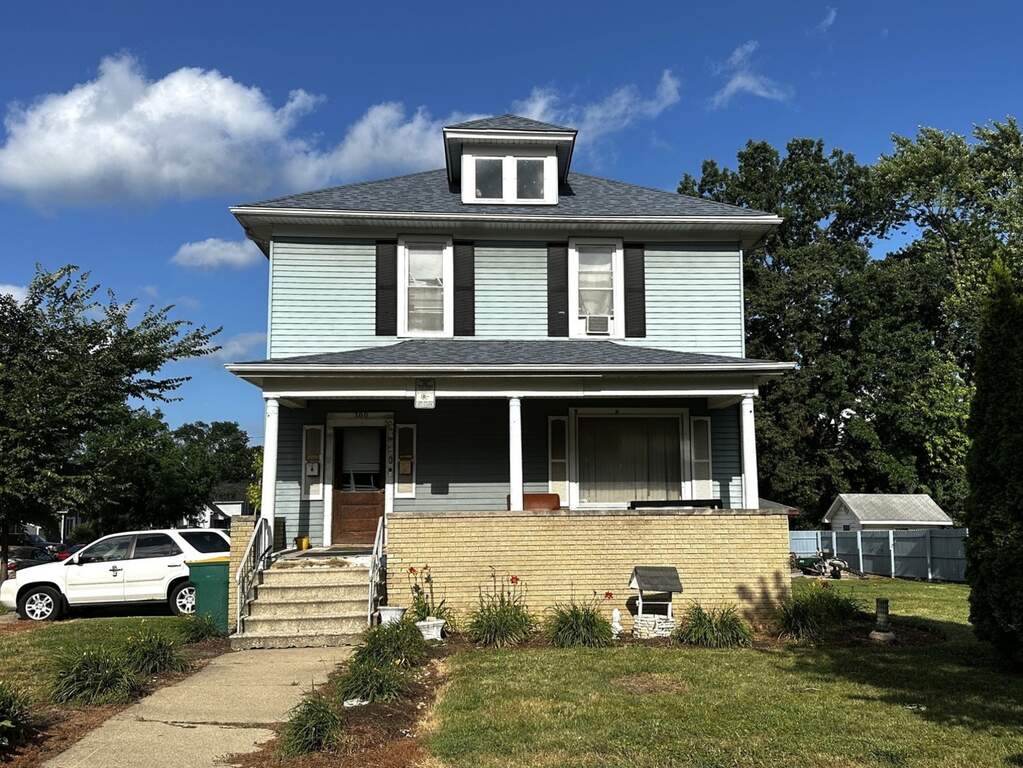 300 Mississippi Avenue